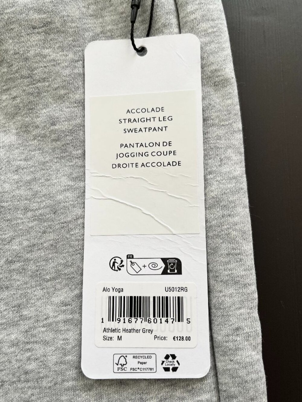 Alo Yoga Accolade Straight Leg Grey Sweatpants Size M Unisex U5012RG - Picture 3 of 11